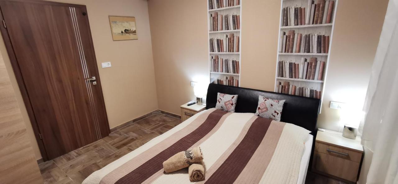 Balaton&Center Wellness Apartman シオーフォク エクステリア 写真